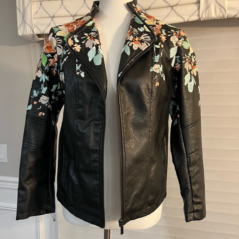 Faux leather embroidered jacket. Size M. Never worn. Tags missing